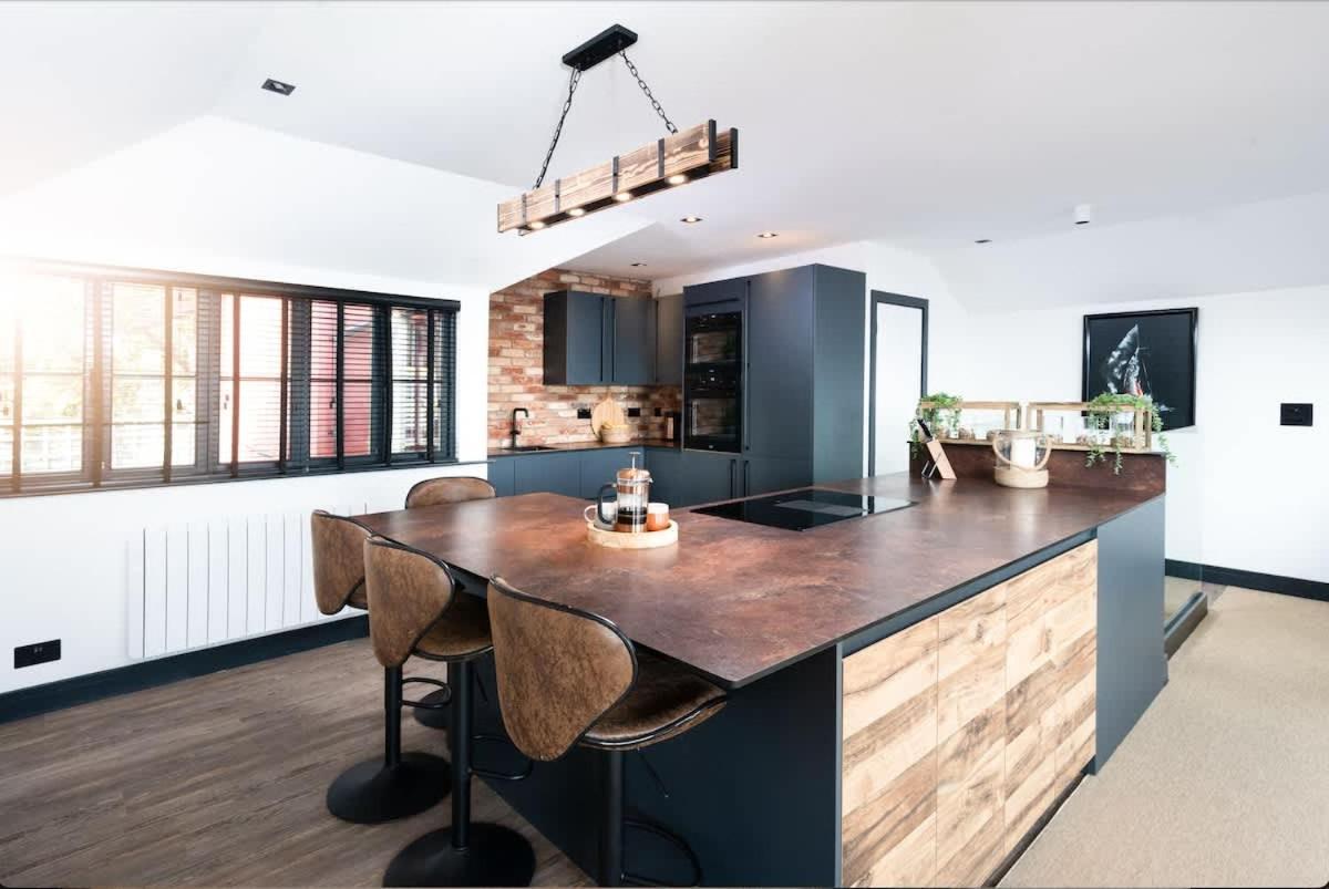 Stunning Waterfront Apartment With Spectacular Views & Parking At 'Captains Loft' Falmouth Kültér fotó